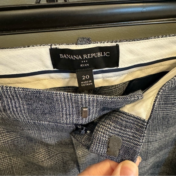 Banana Republic Factory Ryan Straight Pant in Blue Plaid 20 - Picture 6 of 8